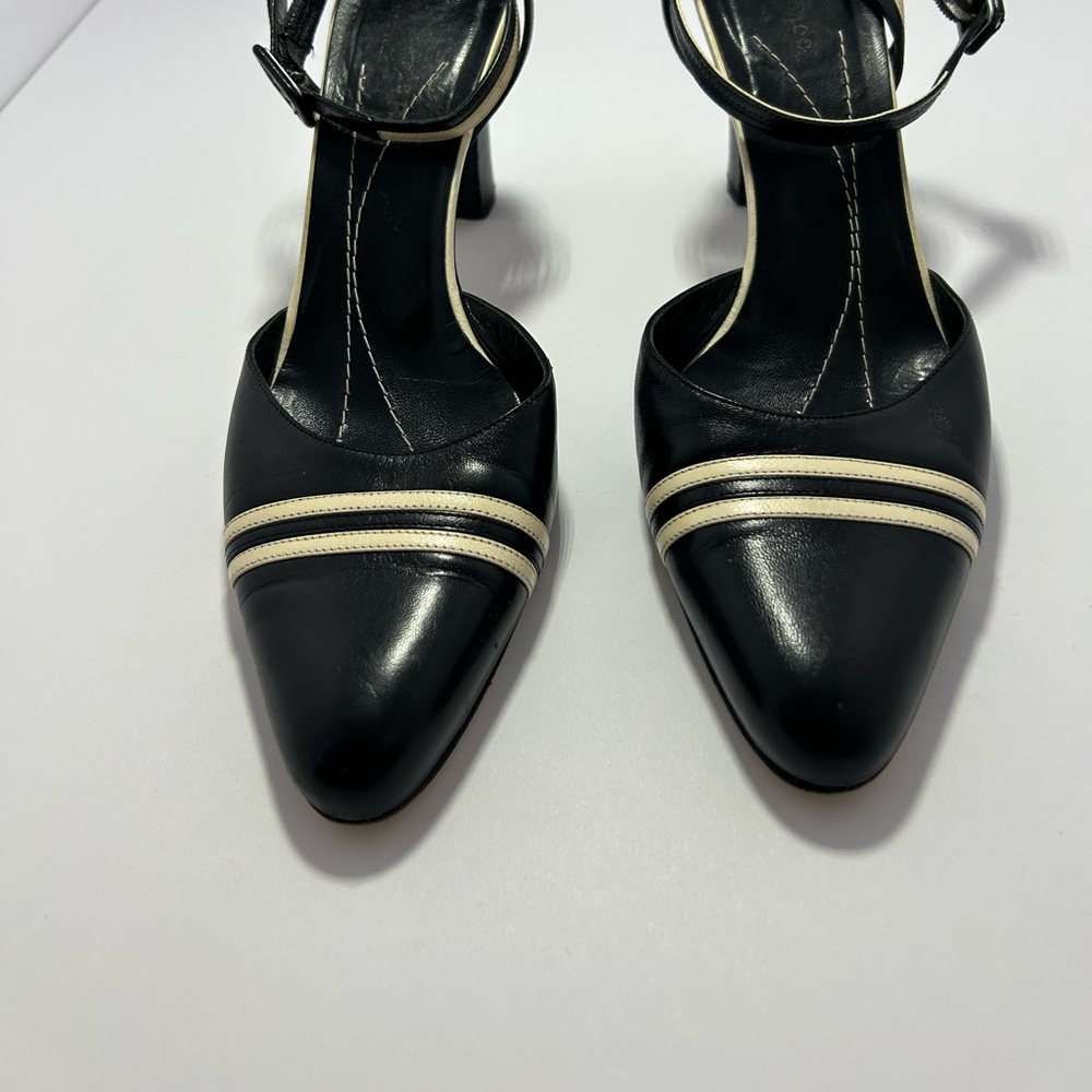Kate Spade Black and Cream Heels with Pointed Toe